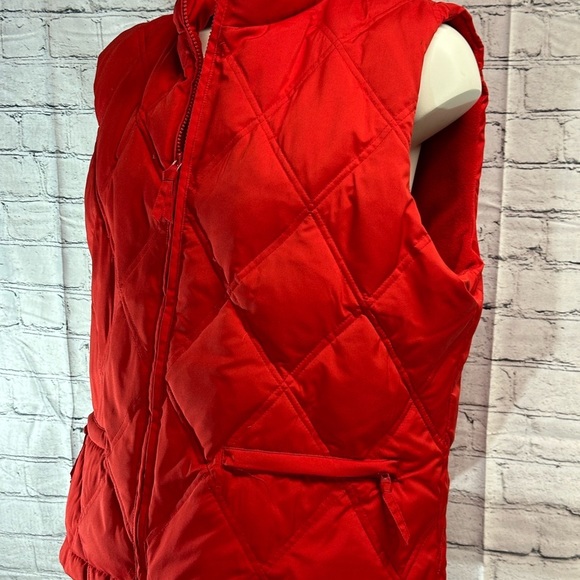 Gap Women’s down and feather quilted vest size extra large - Picture 3 of 12